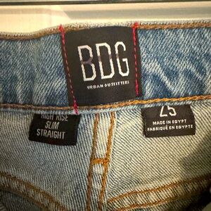 Urban outfitters high rise slim straight size 25